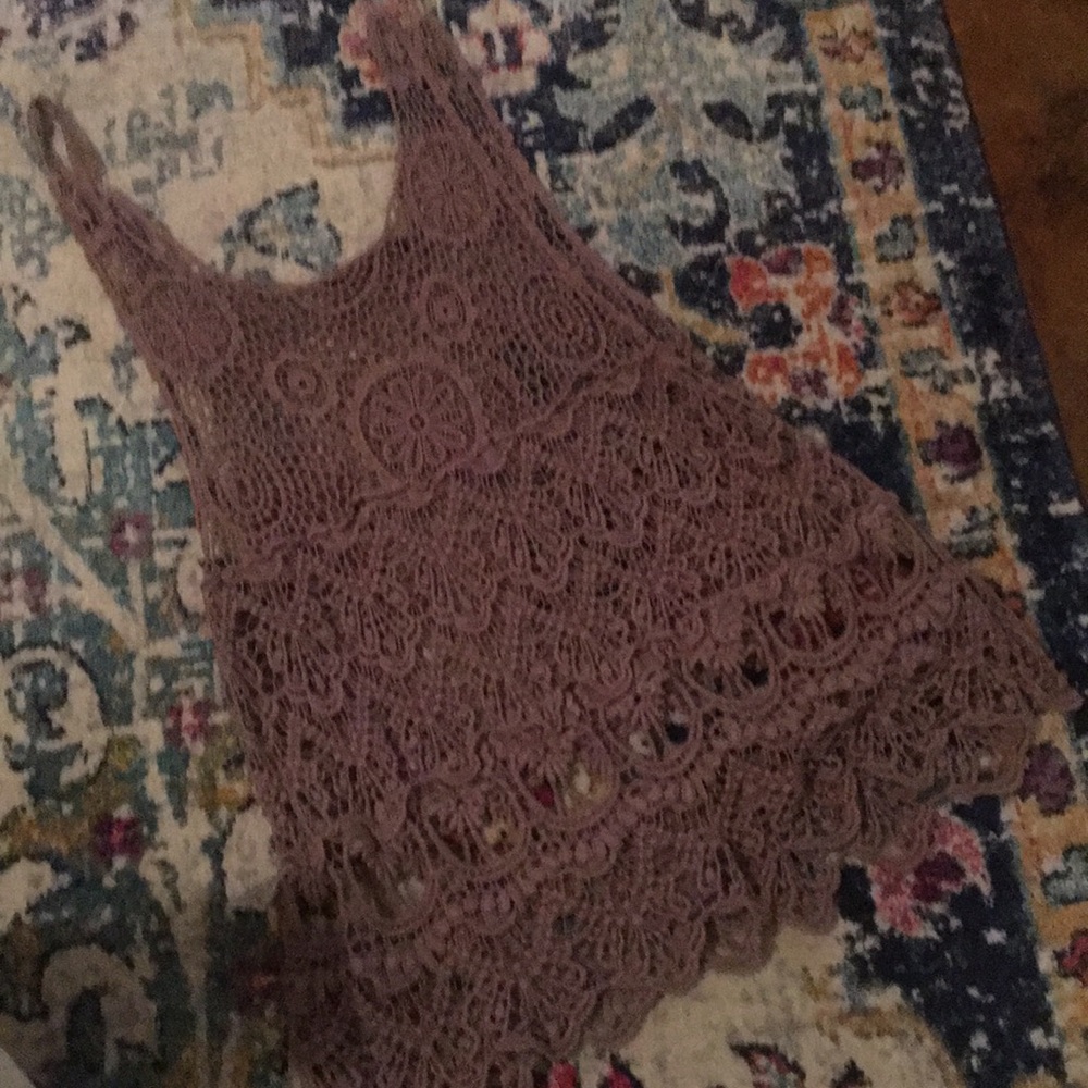 🌵happening in the present top from Buckle🌵